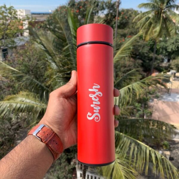 I Smart Water Bottle - Personalized Temperature Bottle with Laser-Etched Name! 500ml - Image 4
