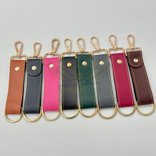 E Make Every Jingle Unique: Personalized Leather Hook Keychain with Name & Charm - Image 4